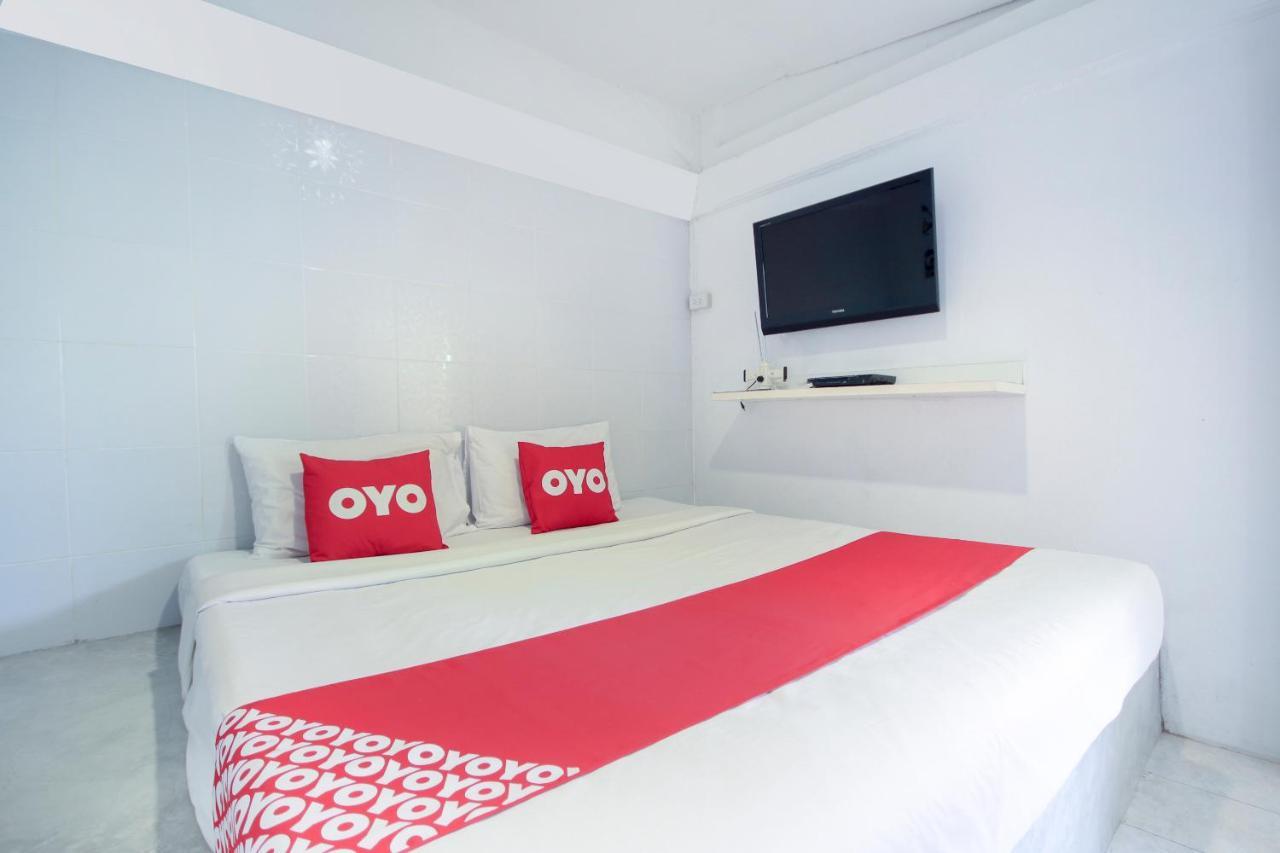 Oyo 1054 Phuket Backpacker Hostel Dış mekan fotoğraf