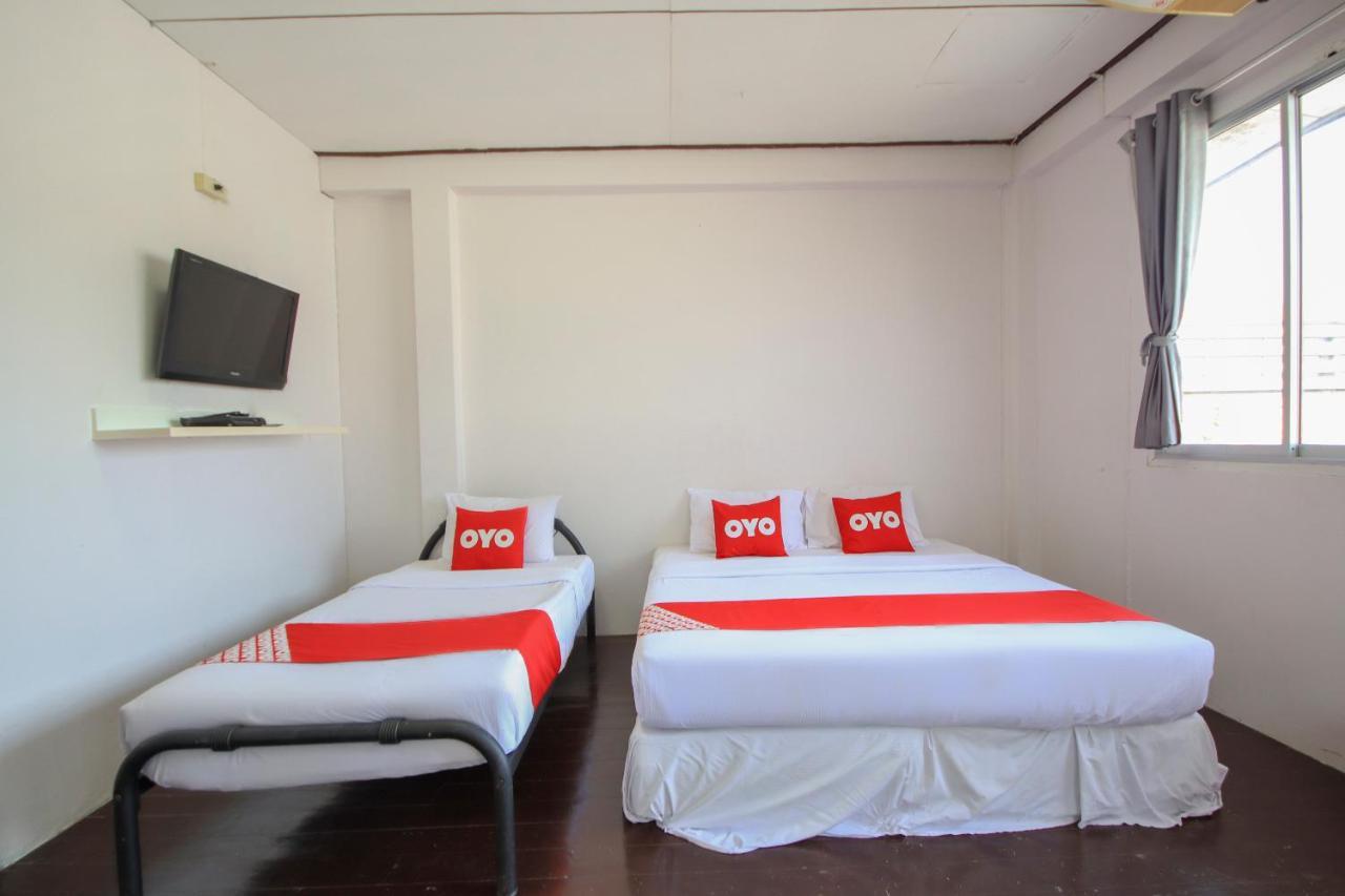 Oyo 1054 Phuket Backpacker Hostel Dış mekan fotoğraf